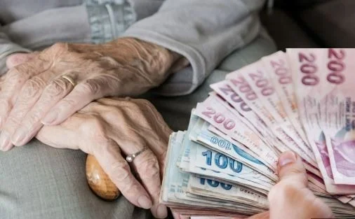 Emeklilere Büyük Zam Kapıda