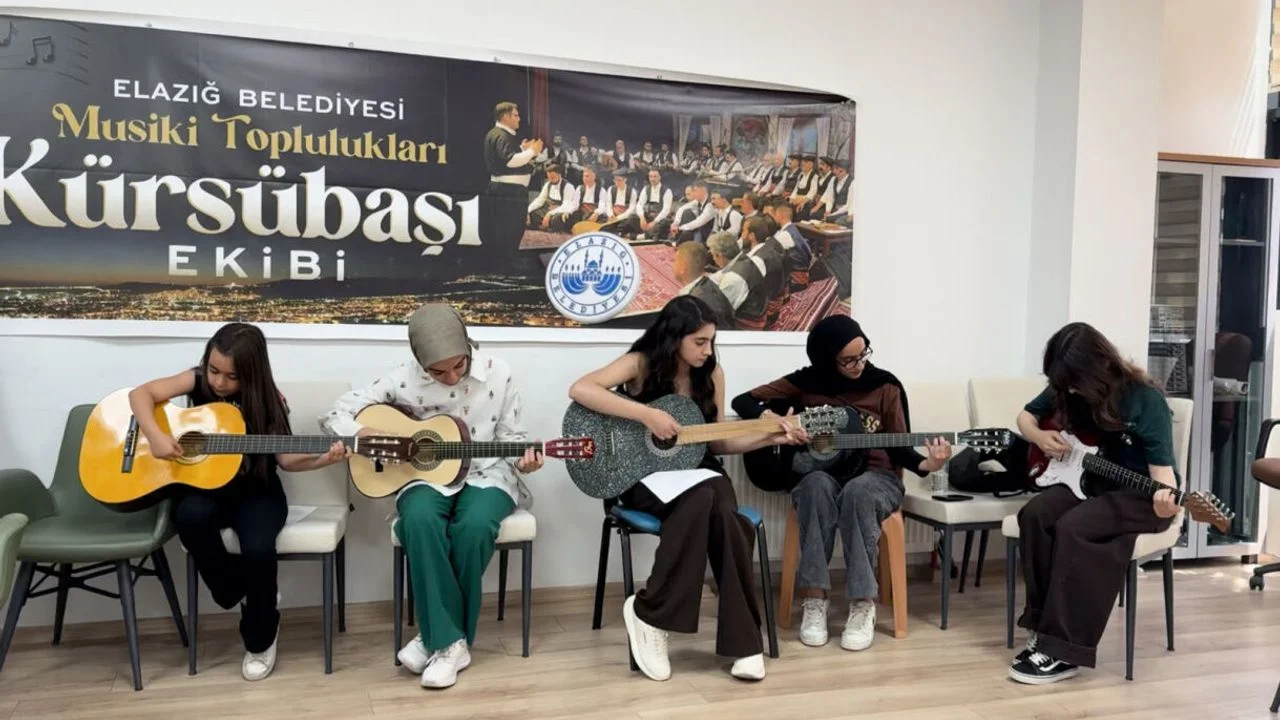 Elazığ Belediyesi Yaz Kursları ile Genç Yetenekleri Keşfediyor