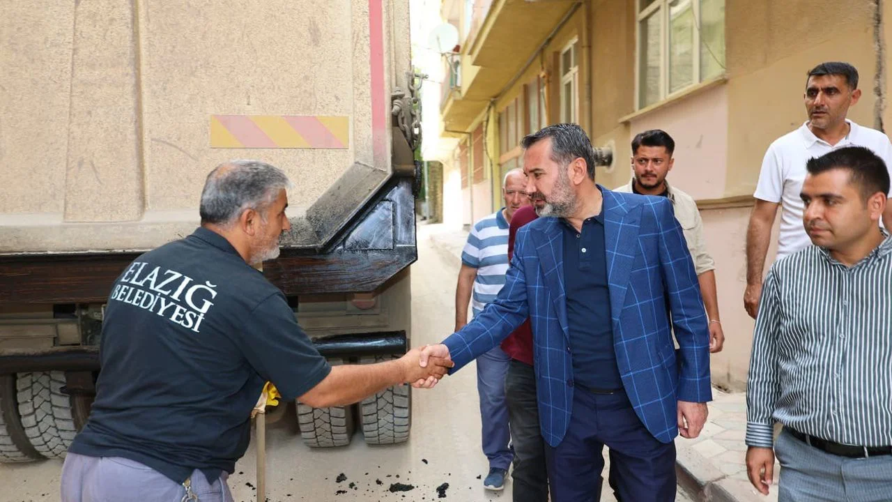 Elazığ’da Modern Ulaşım Hamlesi: Yeni Mahalle’de Asfalt Seferberliği