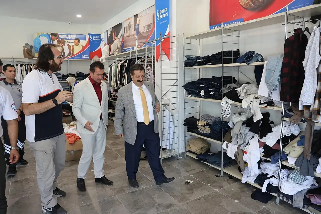 Elazığ’da İhtiyaç Sahibi Ailelere 60 Bin Parça Giysi Dağıtıldı