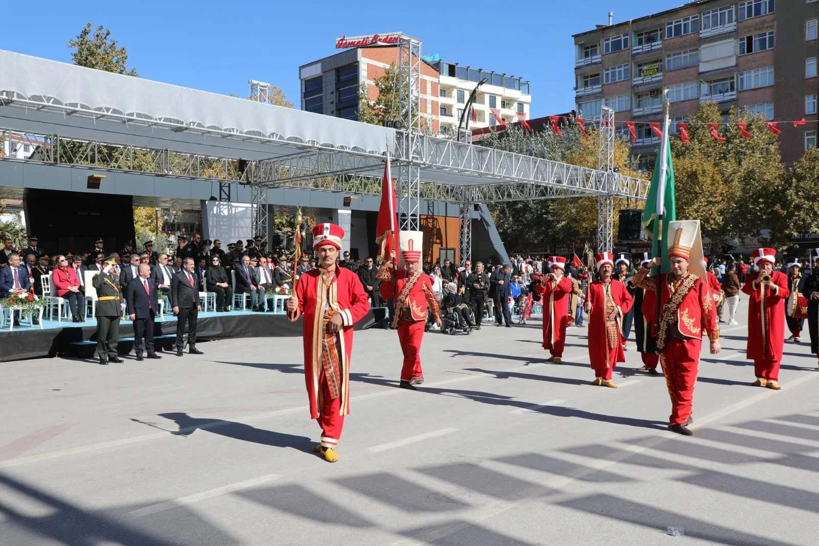 Cumhuriyet Bayramı Elazığ’da Coşkuyla Kutlandı