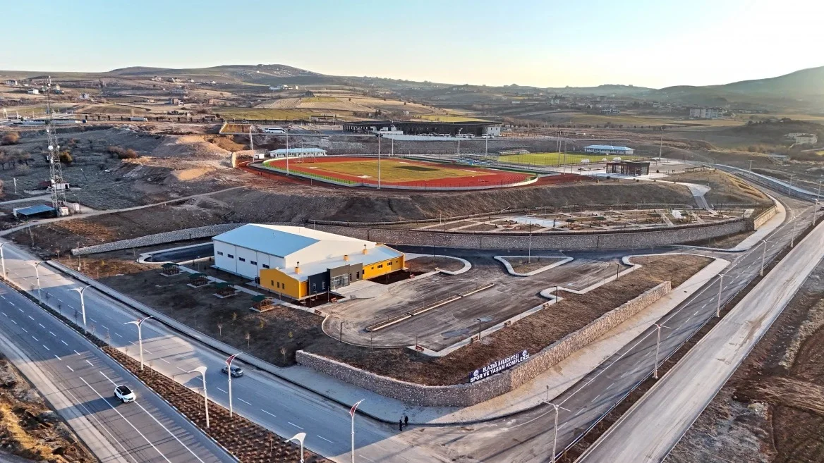 Elazığ Belediyesi Spor ve Yaşam Kompleksi’nin Açılışı Ertelendi