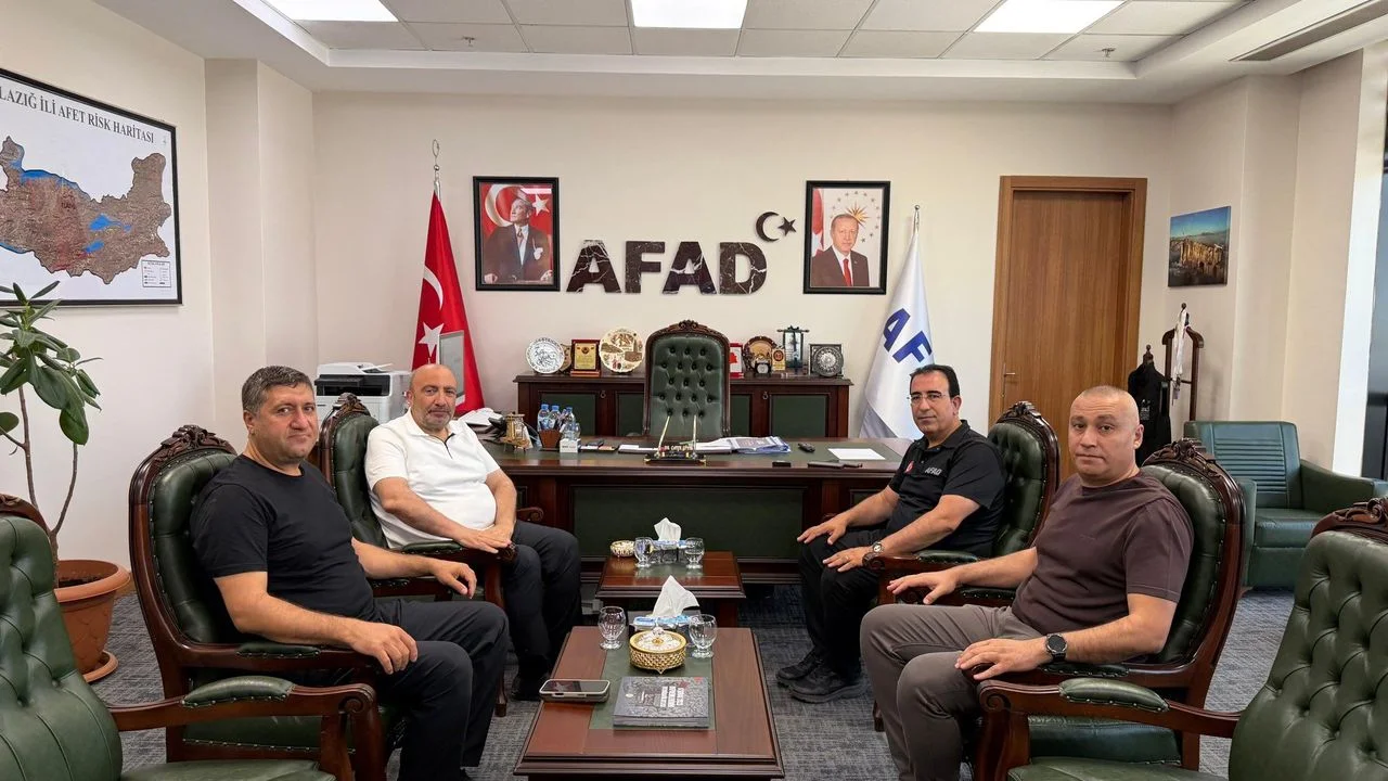 Milletvekili Ejder Açıkkapı’dan Elazığ AFAD’a Kritik Ziyaret: Afet Çalışmaları Masaya Yatırıldı