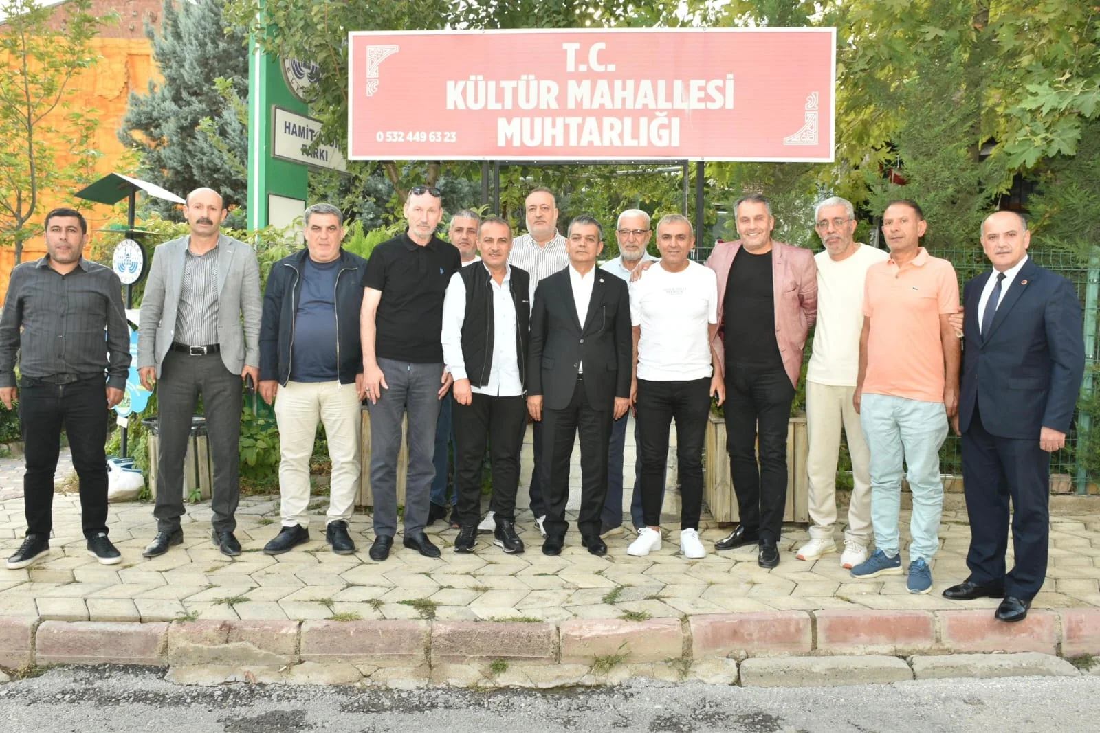 Milletvekili Keleş, Kültür Mahallesi’nde Muhtarlar ve Vatandaşlarla Bir Araya Geldi