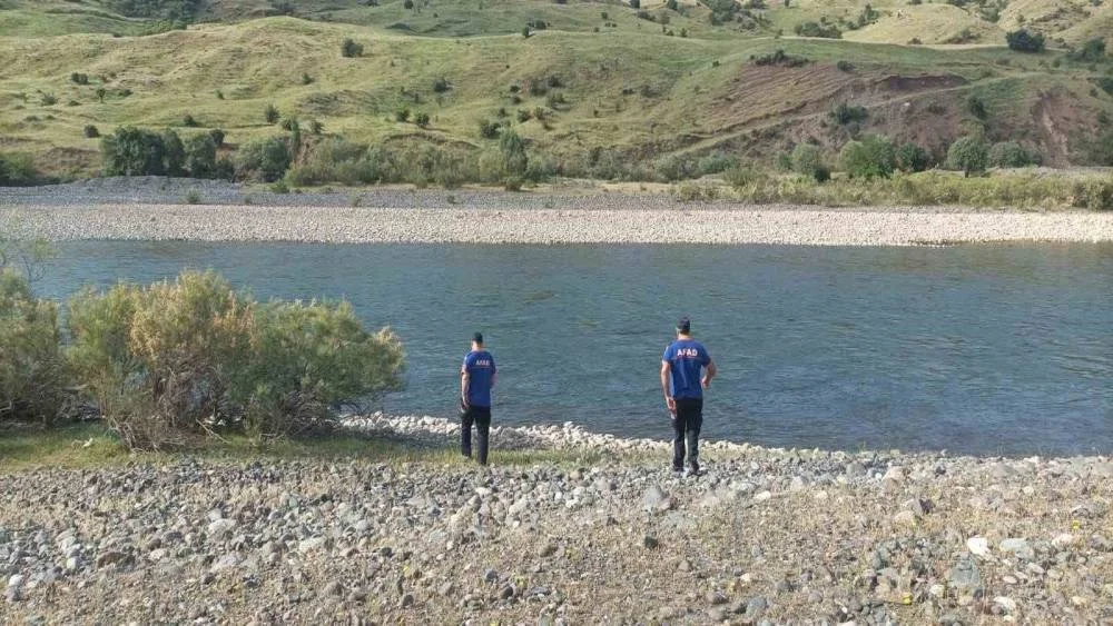 14 Yaşındaki Genç, Murat Nehri’nde Kaybolmasıyla İlgili Arama Çalışmaları Devam Ediyor
