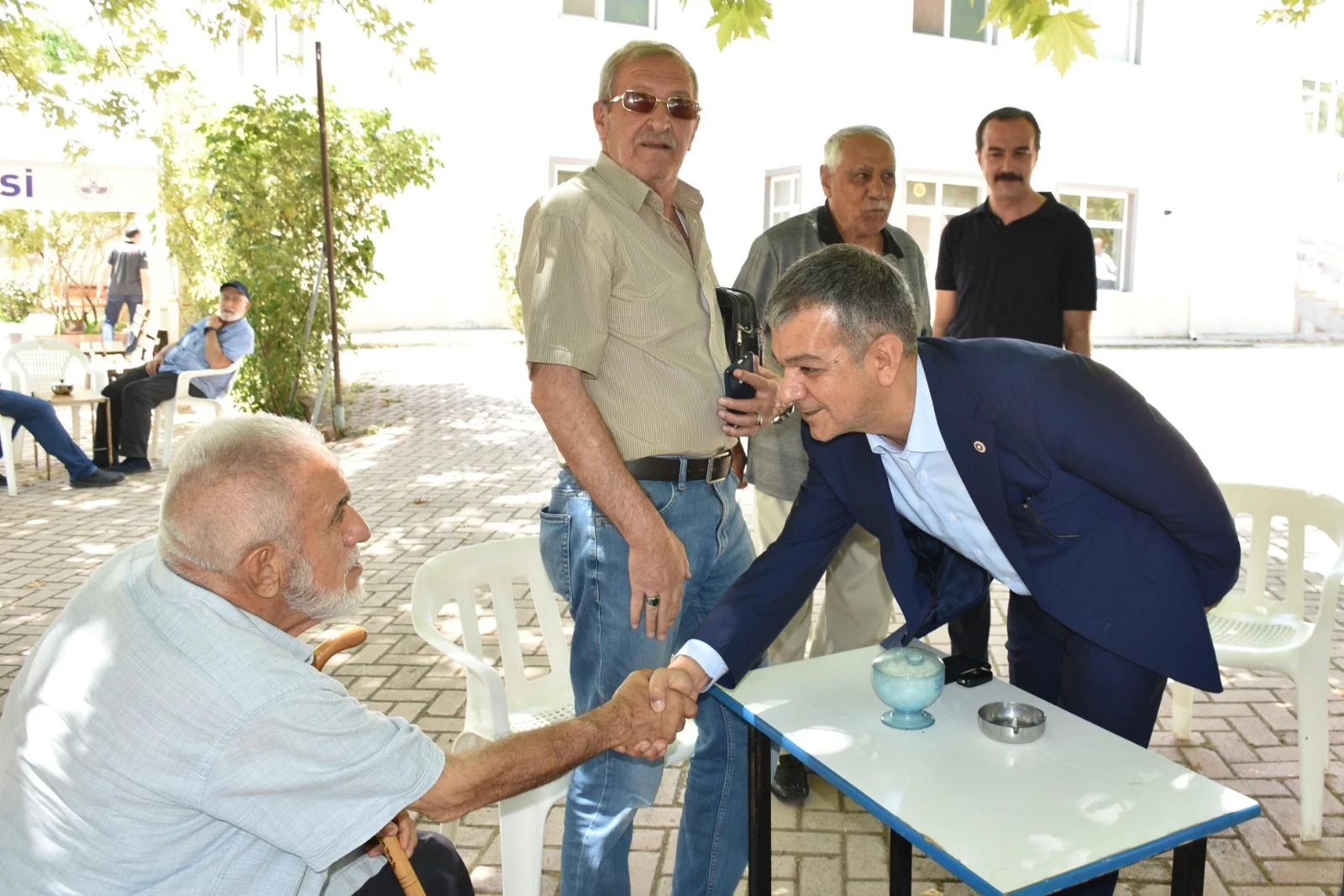 Milletvekili Keleş, Abdullahpaşa Mahallesi’nde Vatandaşlarla Bir Araya Geldi