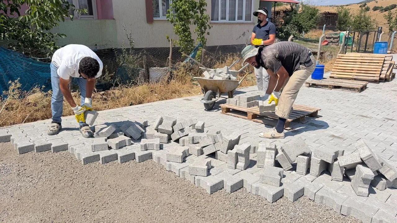 Elazığ’da Kırsal Kalkınma Hamlesi: Kızılca Köyü’ne Modern Yol Yatırımı