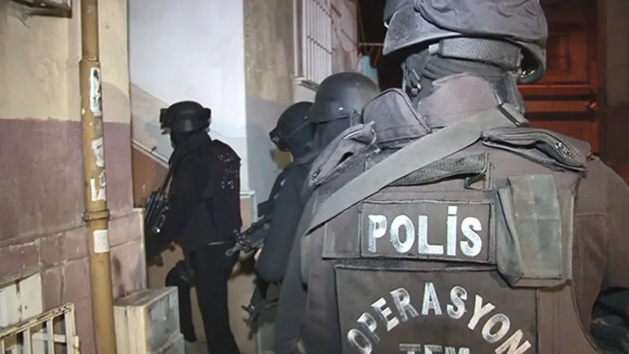 Türkiye Genelinde Dev Narkotik Operasyonu: 71 İlde 1.302 Gözaltı