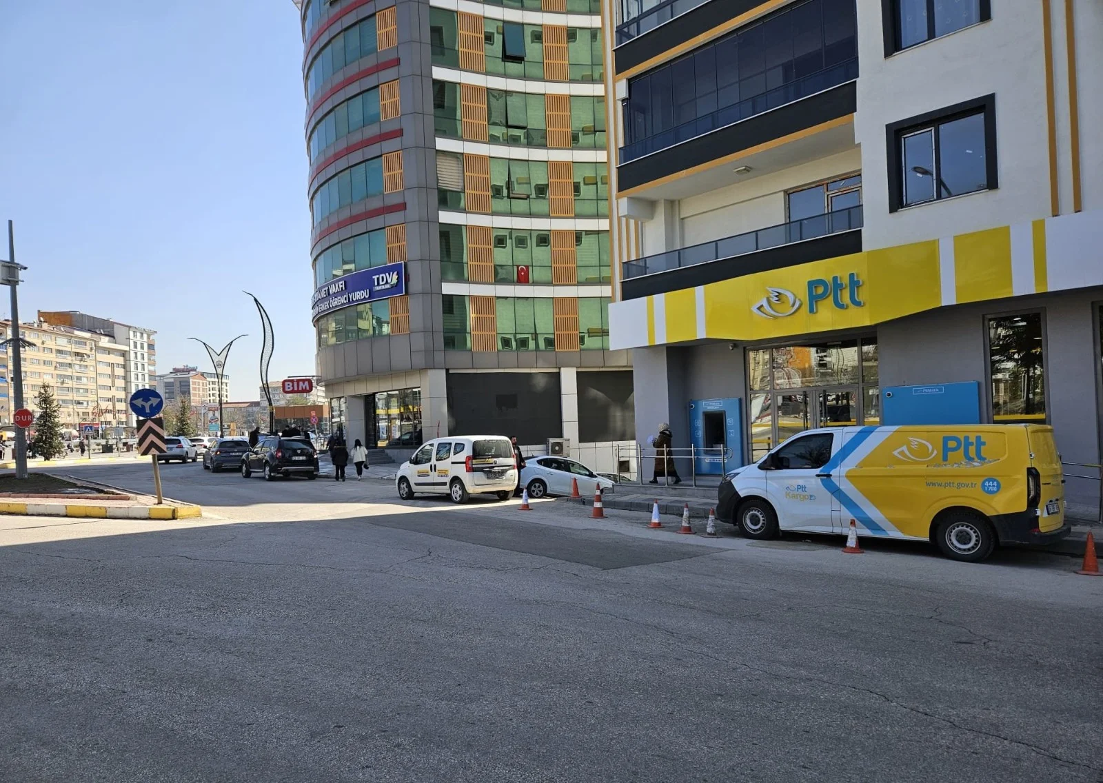 Elazığ PTT Yeni Yerinde Hizmete Başladı