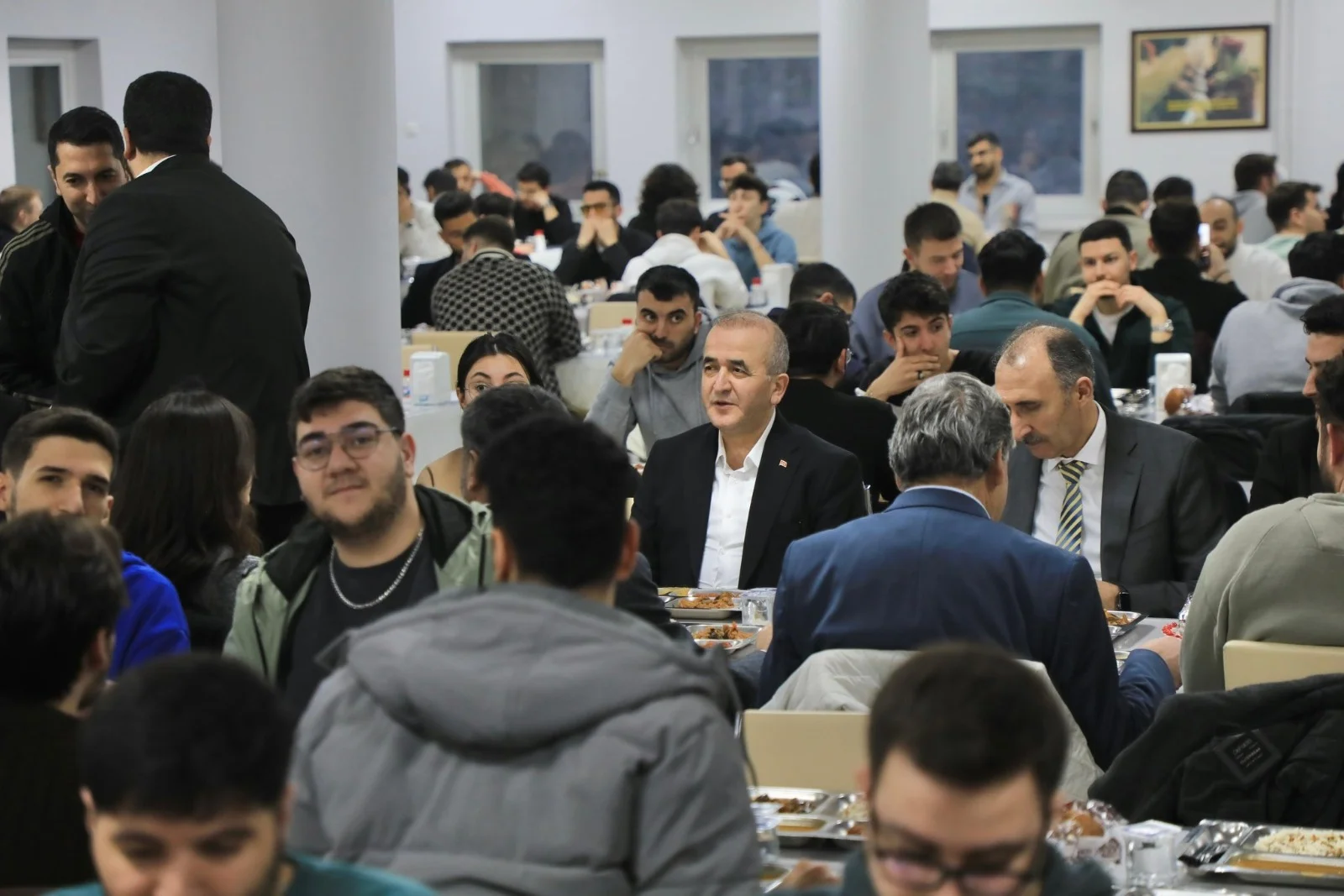 İl Protokolü Öğrencilerle İftar Yaptı
