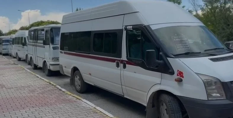 Elazığ Belediyesi Önünde Protesto