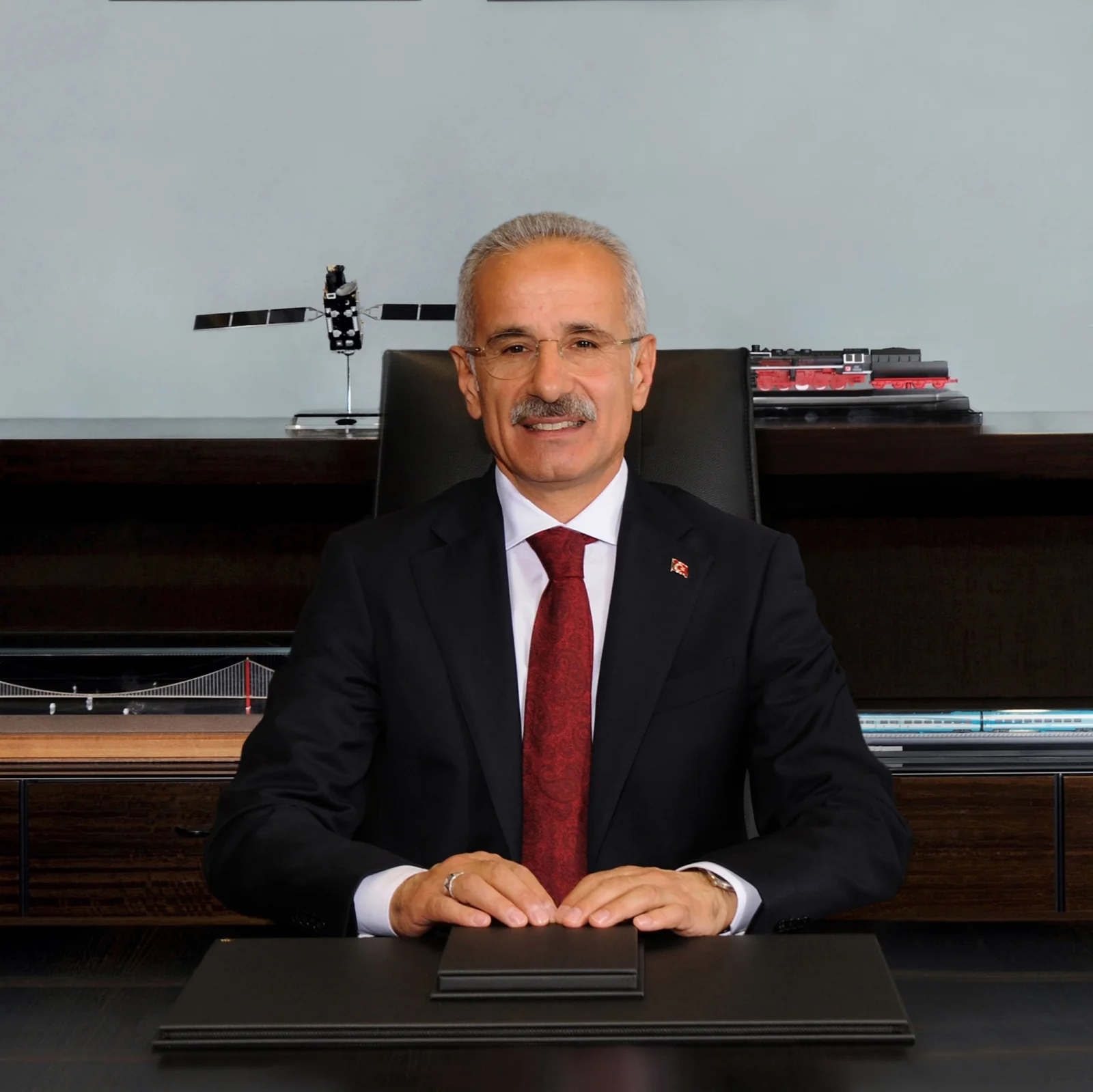 Ulaştırma ve Altyapı Bakanı Abdulkadir Uraloğlu’ndan İnstagram Açıklaması