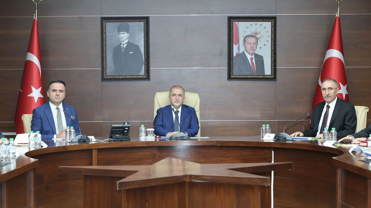 Elazığ’da Üniversite Güvenliği İçin Kritik Zirve: Huzurlu Kampüs Vurgusu