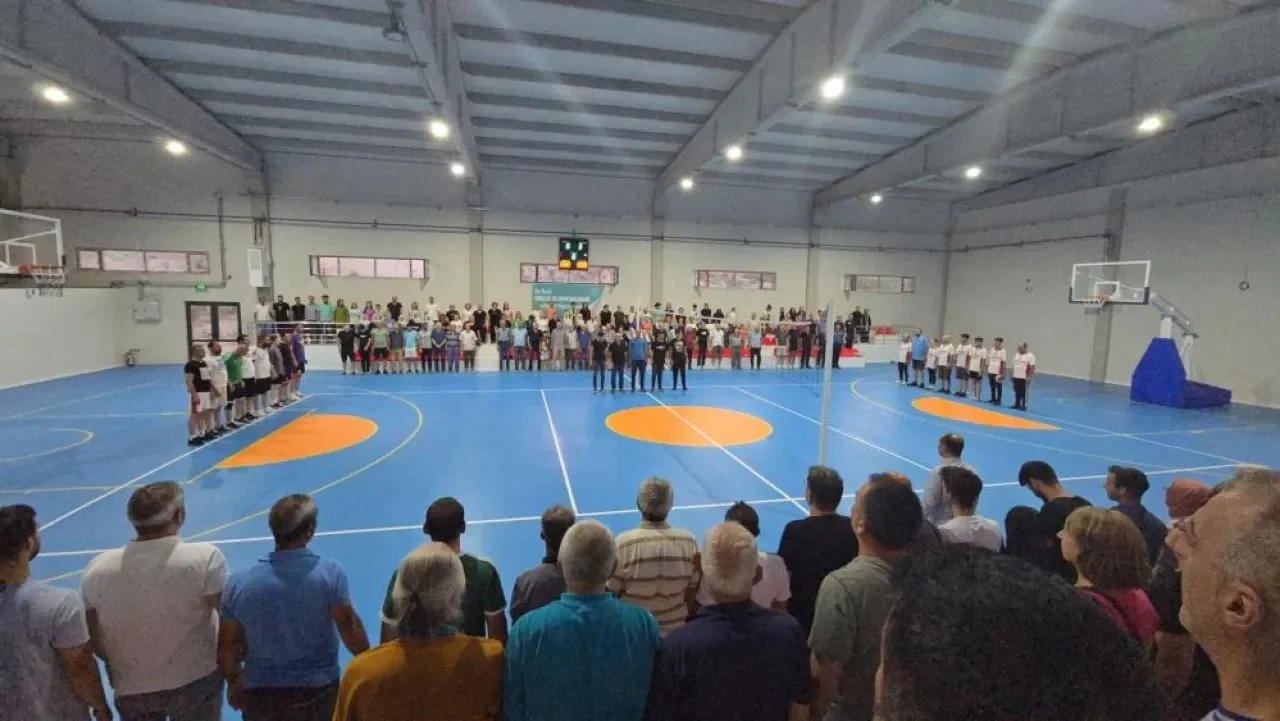 Ağın’da Spora Yoğun İlgi: Yeni Spor Salonunda İlk Etkinlik