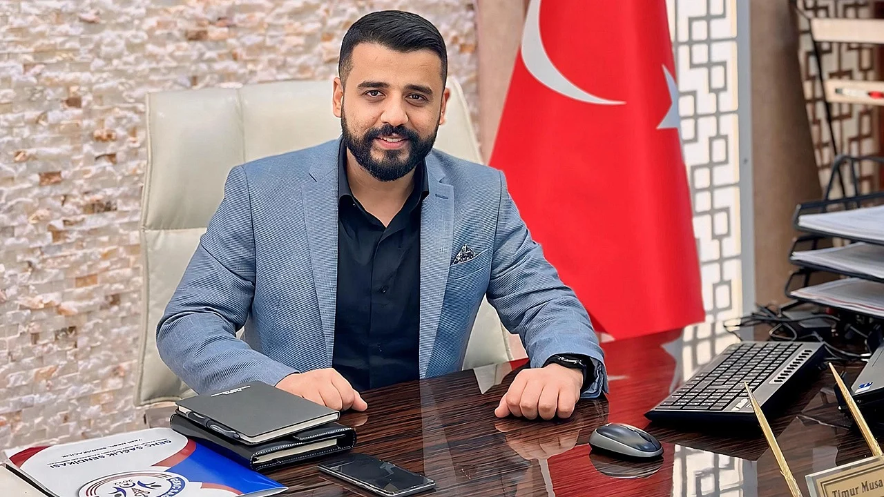 Timur Gök: “Memur Maaşları Eriyor, Geçim Derdi Büyüyor!”