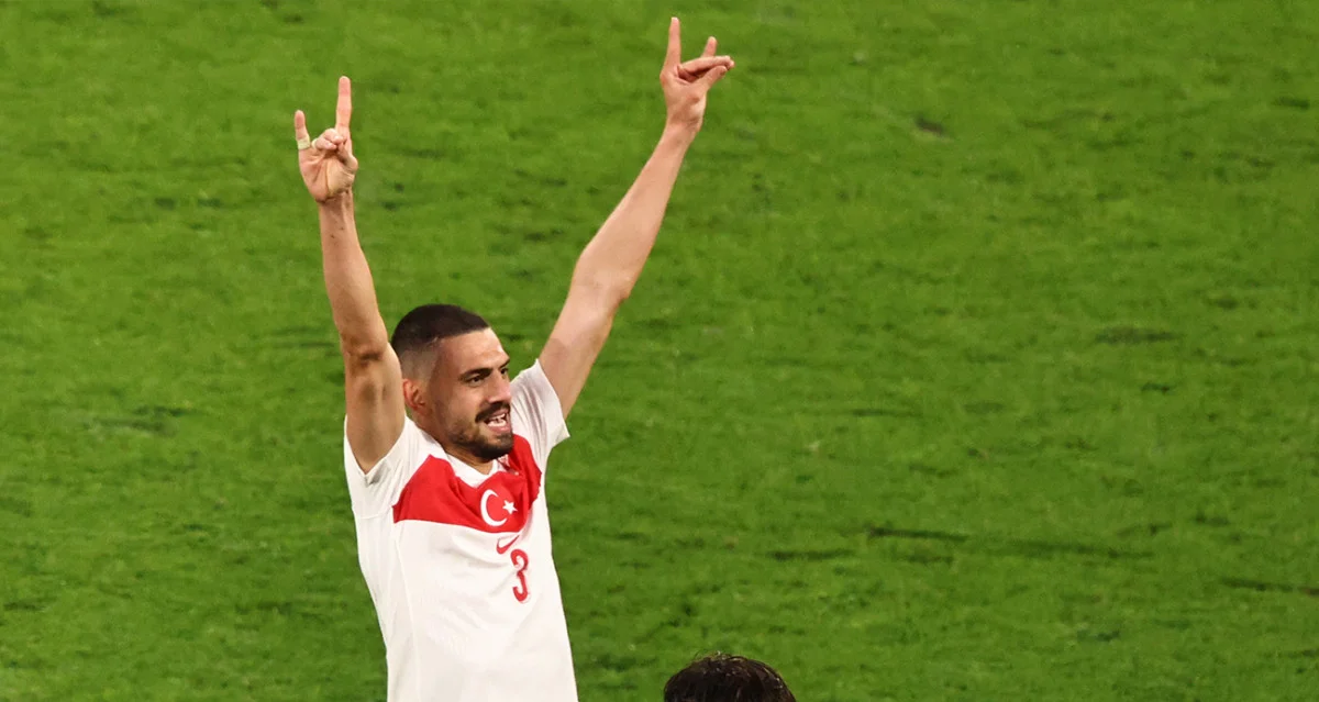 Merih Demiral’ın Gol Sevinci UEFA’nın Gündeminde: Bozkurt İşareti İçin Soruşturma!