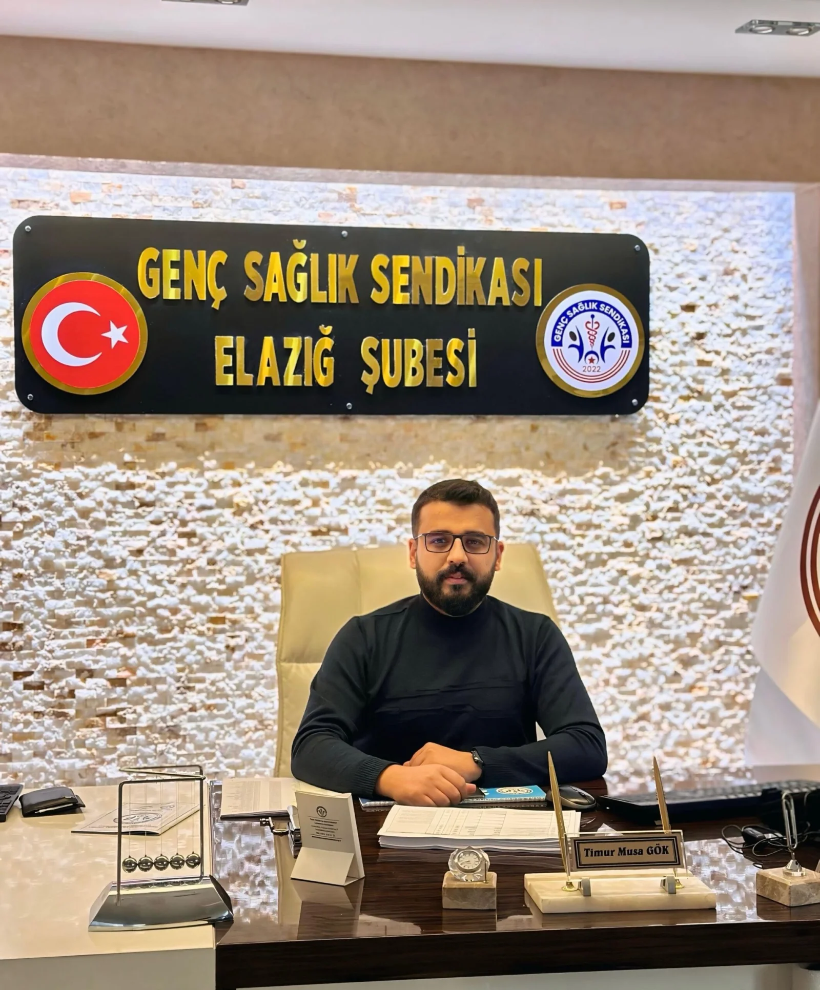 Genç Başkan Timur Gök Psikologları Unutmadı