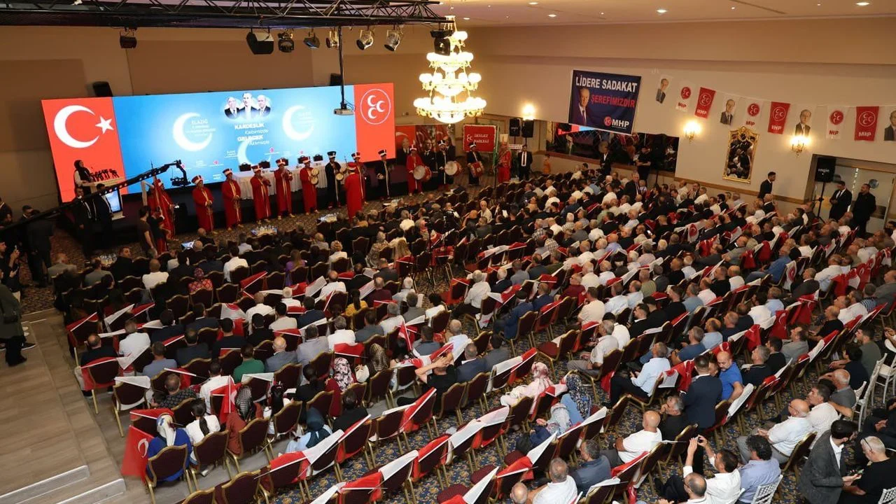 MHP Elazığ’da Yeni Dönem: Oğuzhan Demir Görevi Devraldı