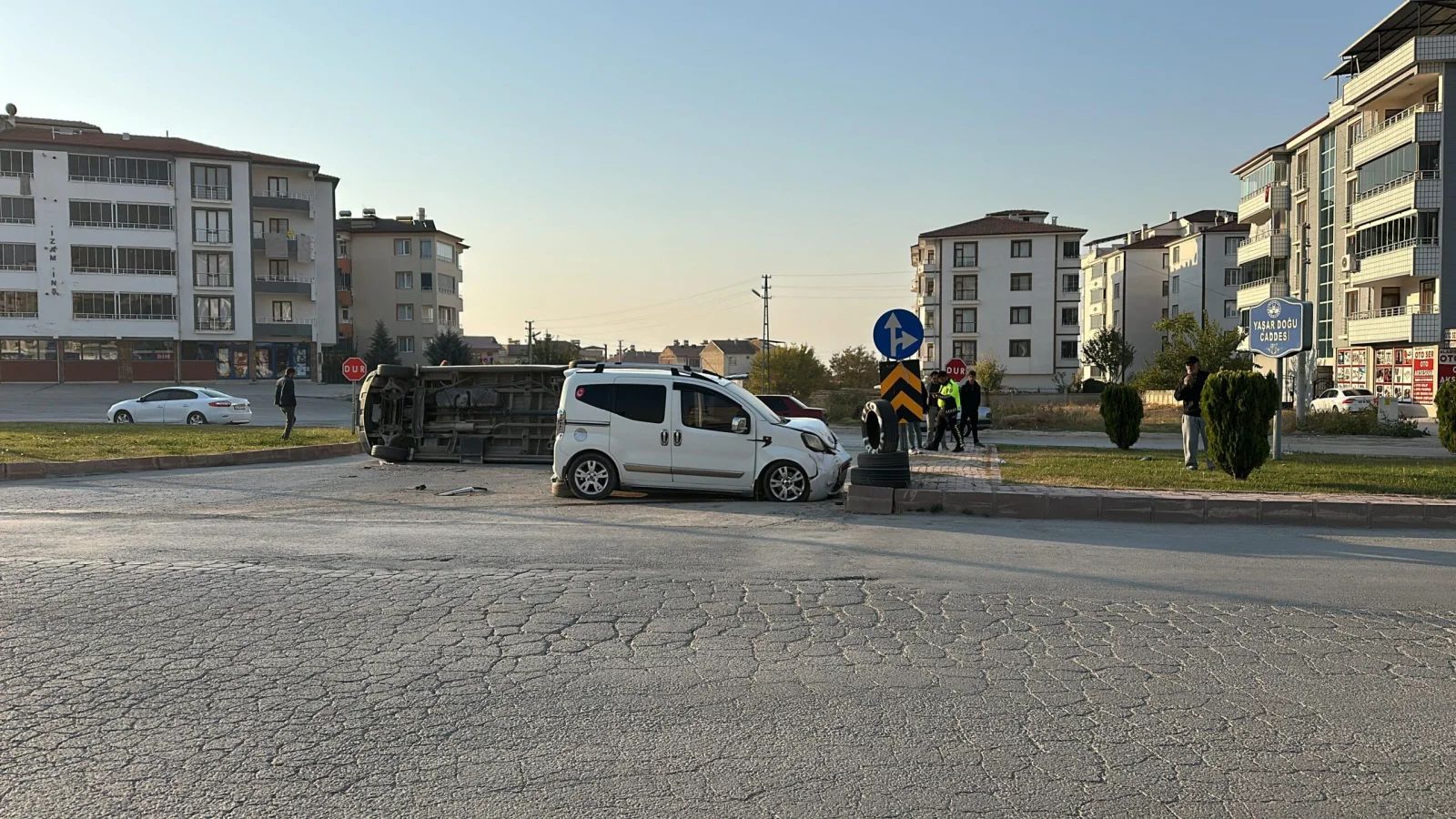 Yaşar Doğu Caddesinde Feci Kaza