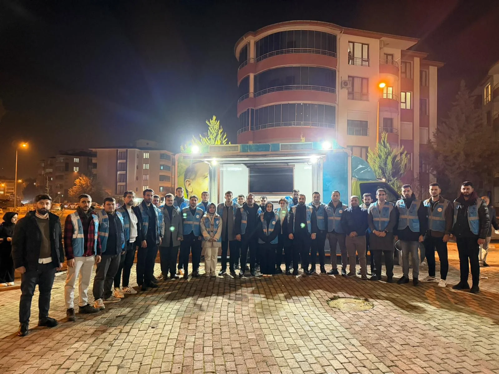 AK Parti Gençlik Kolları’ndan Regaip Kandili’nde Gönül Buluşması