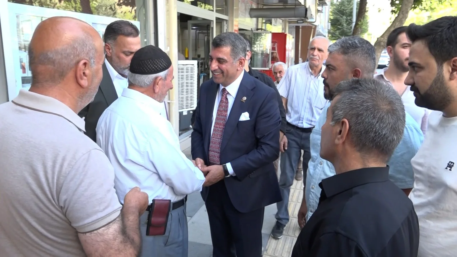 Milletvekili Erol, İlçe Temaslarını Sürdürüyor