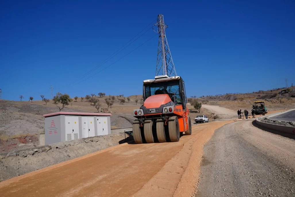 Elazığ Belediyesi, Yol Genişletme Çalışmalarına Devam Ediyor