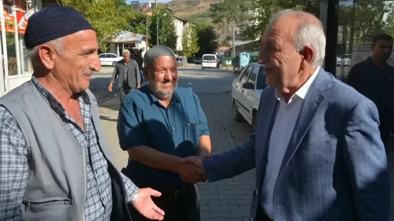 Başkan Esnafı Tek Tek Gezdi, Projelerini Anlattı