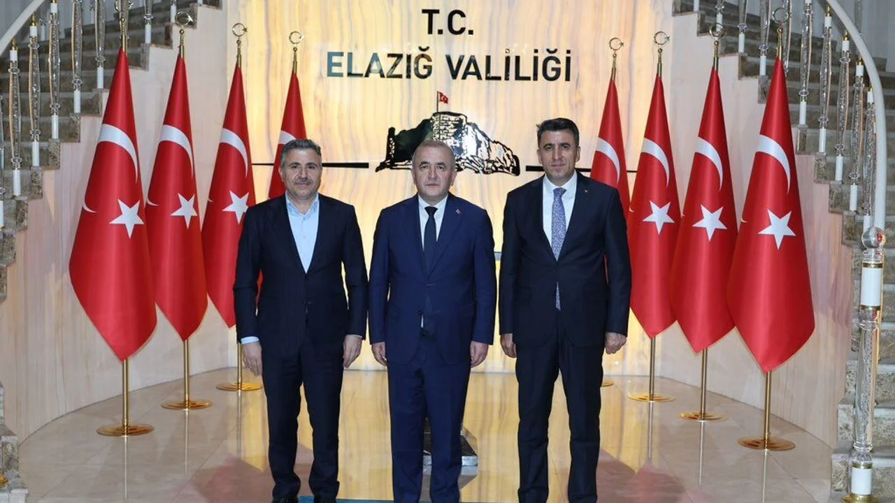 Valiler Elazığ’da Bir Araya Geldi: Bölgesel İş Birliği Masaya Yatırıldı