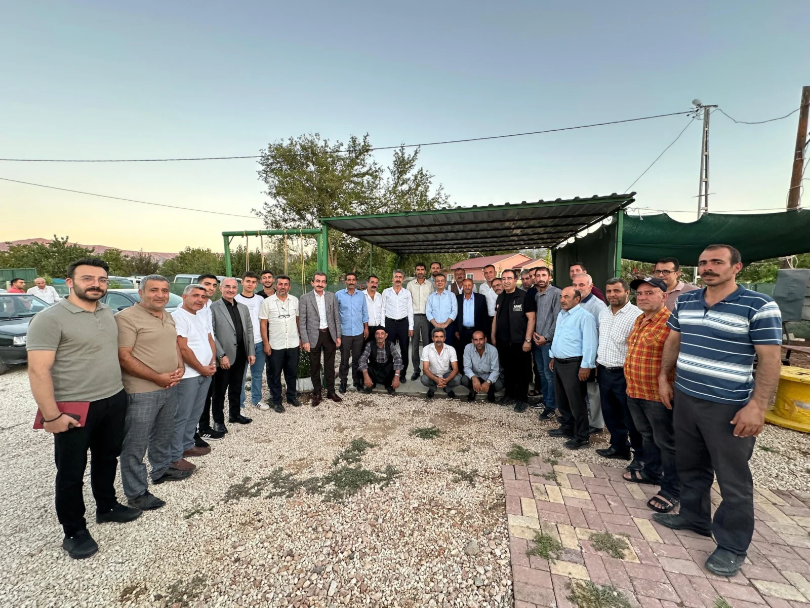 Milletvekili Keleş, Mollakendi’de Muhtarlarla Buluştu