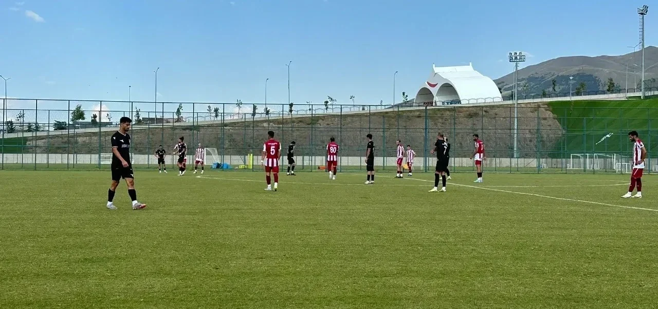 Elazığspor, İlk Hazırlık Maçını Oynadı