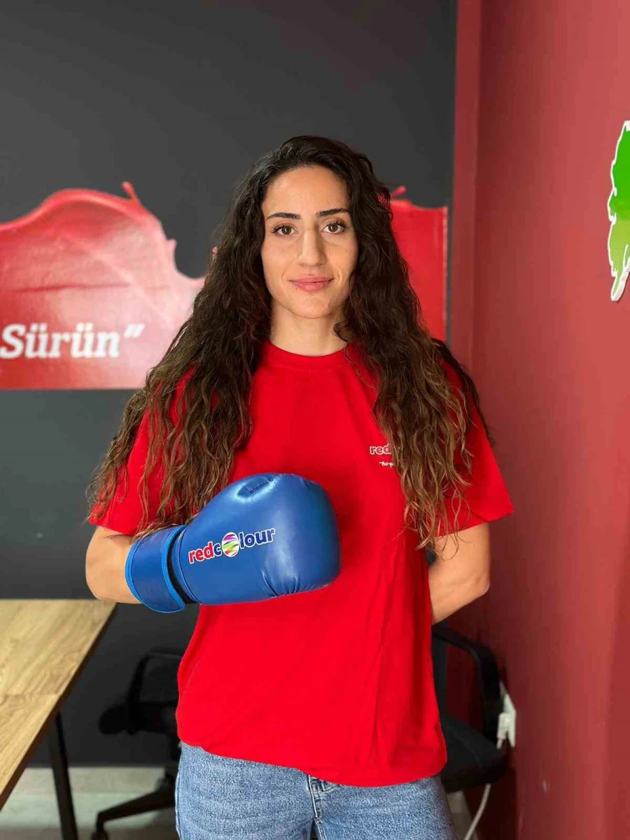 Elazığlı Milli Boksör Gizem Özer, Paris Olimpiyatları’na Son Virajda!