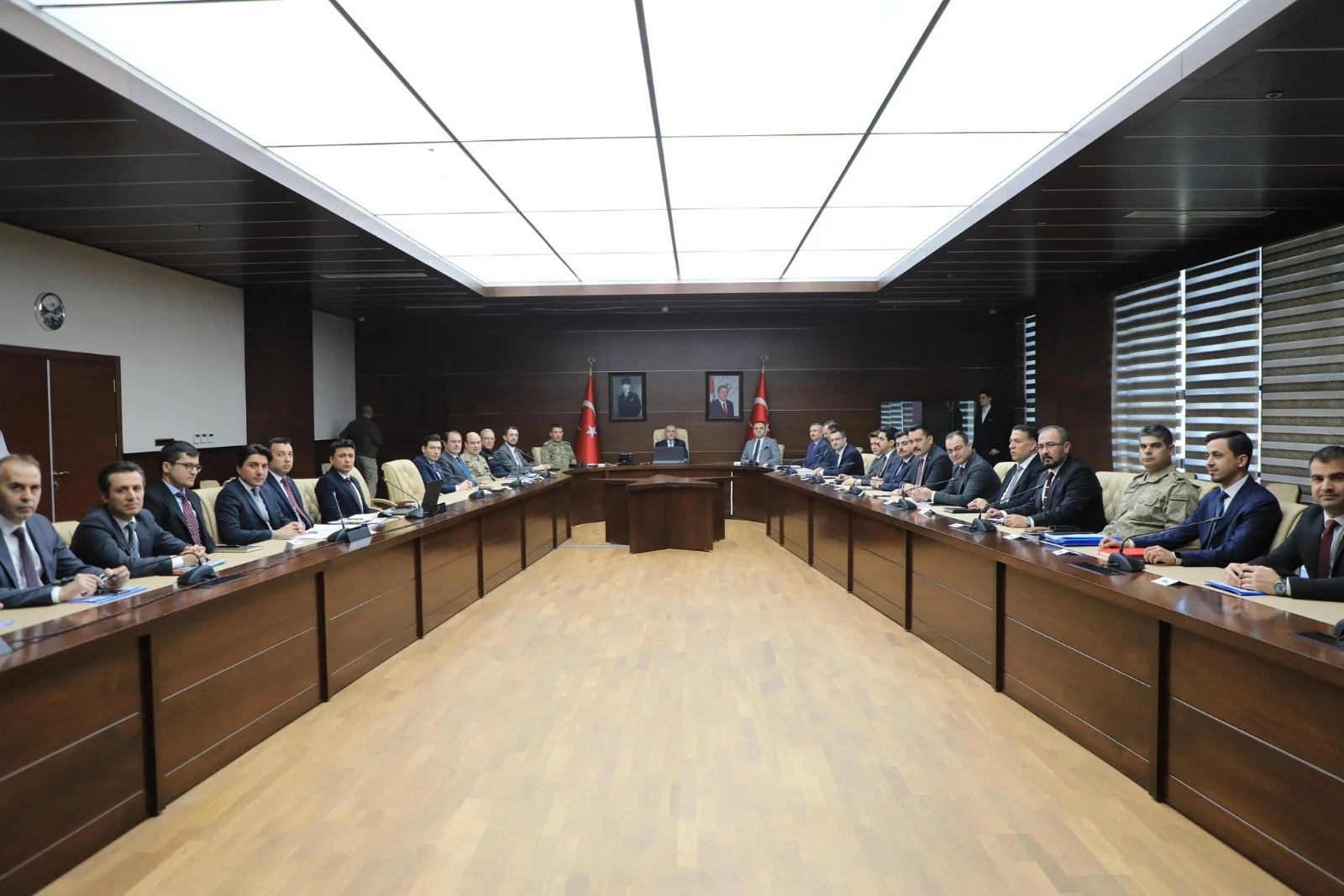 Vali Numan Hatipoğlu Başkanlığında, Asayiş Koordinasyon Toplantısı