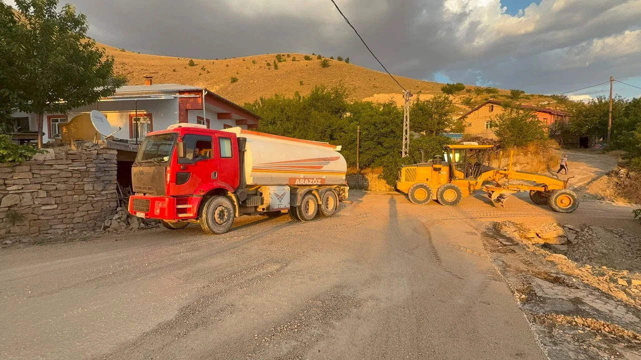Elazığ’da Kırsal Kalkınma Hamlesi: İl Özel İdaresi Hafta Sonunu Sahada Geçirdi