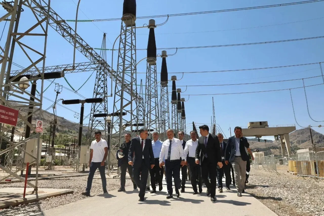 Elazığ Valisi Hatipoğlu, Şehri Adım Adım Geziyor!