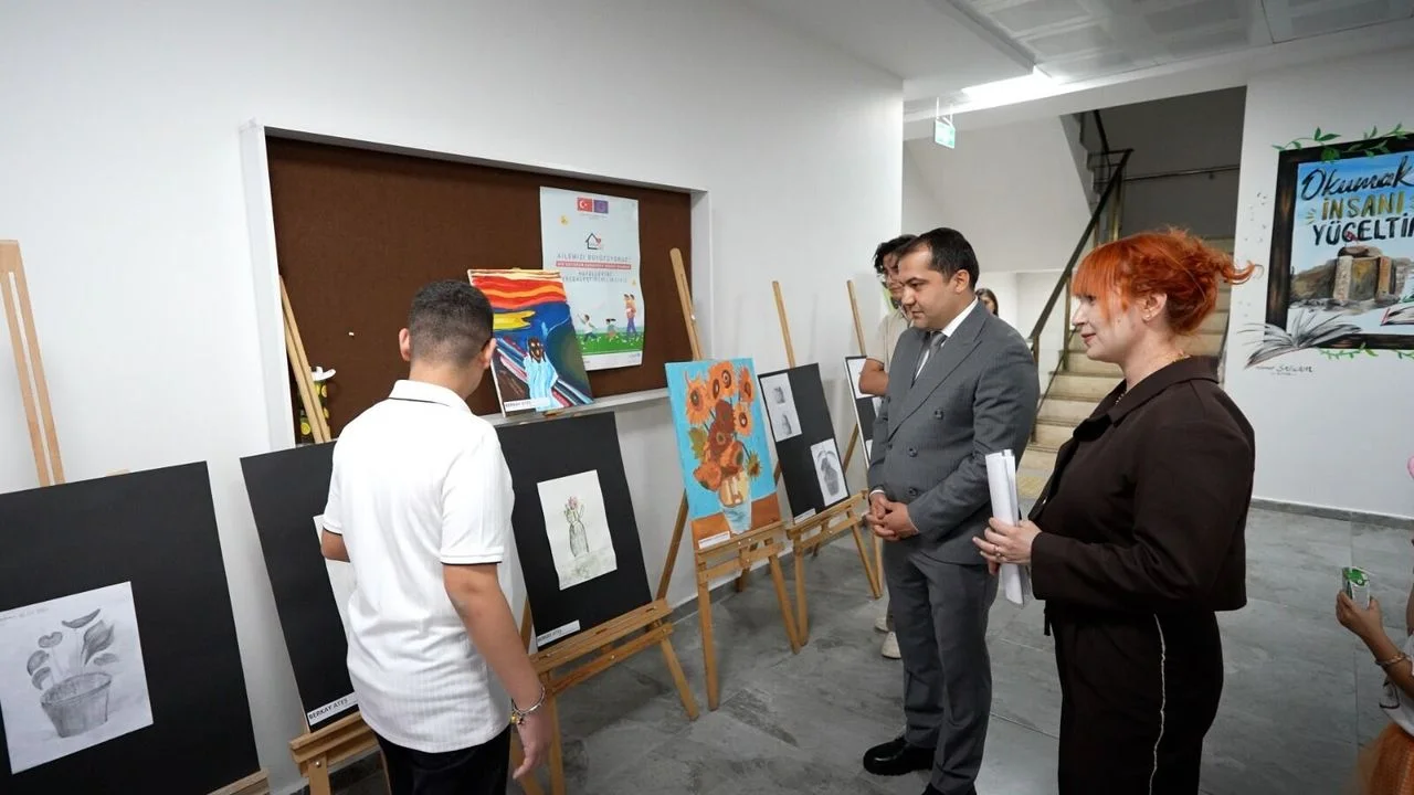 Elazığlı Minik Yeteneklerin Fırçasından Şehir ve Aile Temalı Serüven