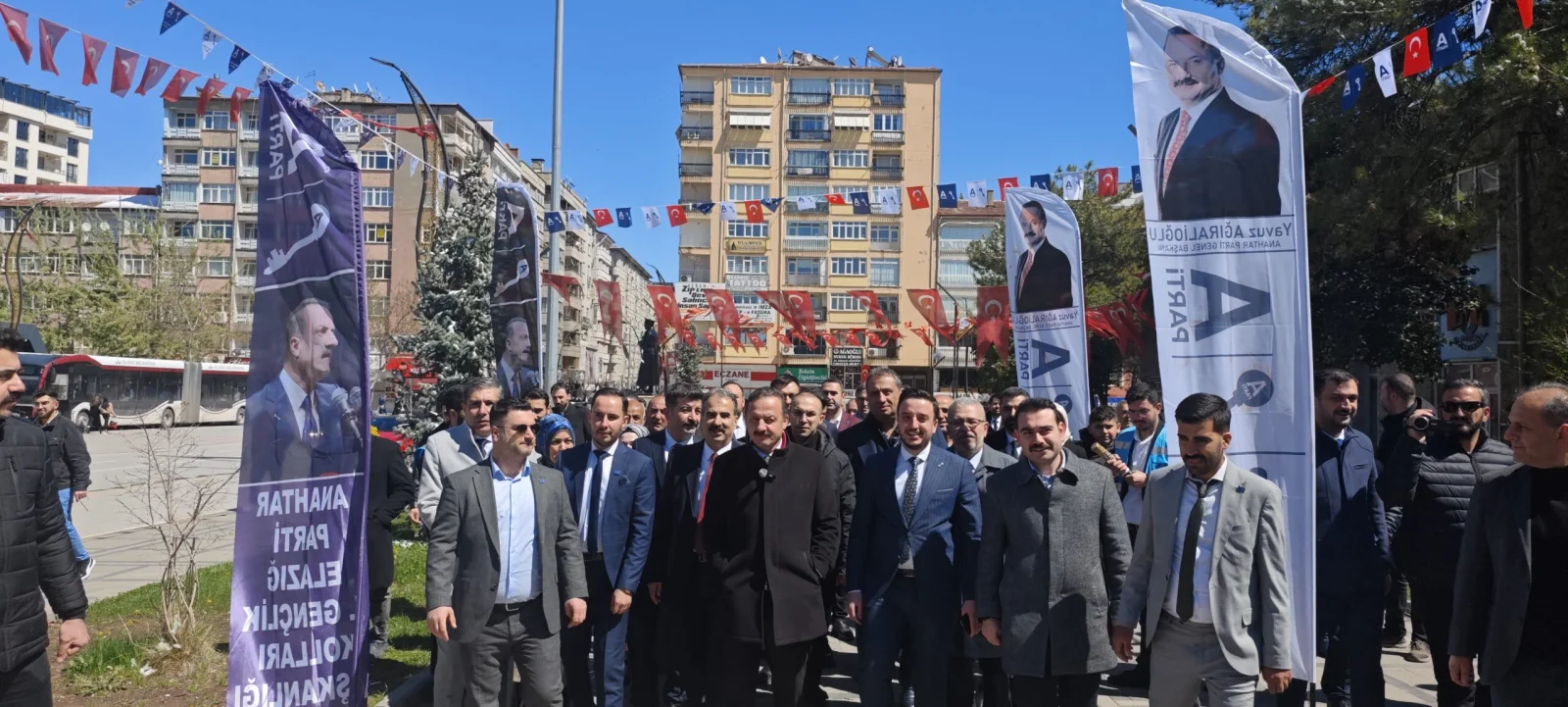 Anahtar Parti Genel Başkanı Yavuz Ağıralioğlu’na Elazığ’da Yoğun İlgi