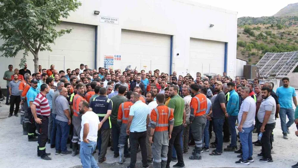 Elazığ’da Eti Krom İşçileri Talepleri Karşılanana Kadar Eylemlerini Sürdürecek