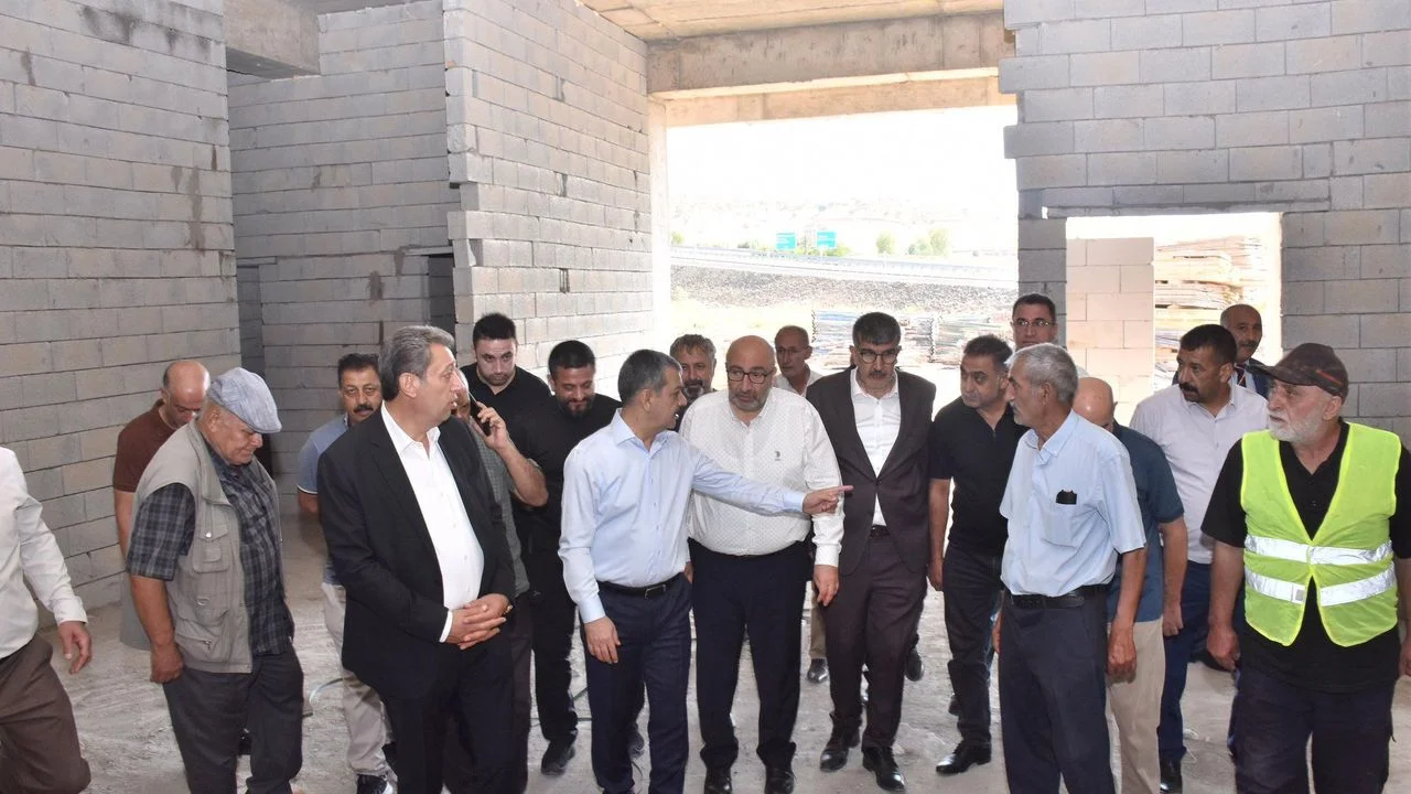 AK Parti Elazığ Milletvekillerinden Sivrice’de Dev Yatırım Turu