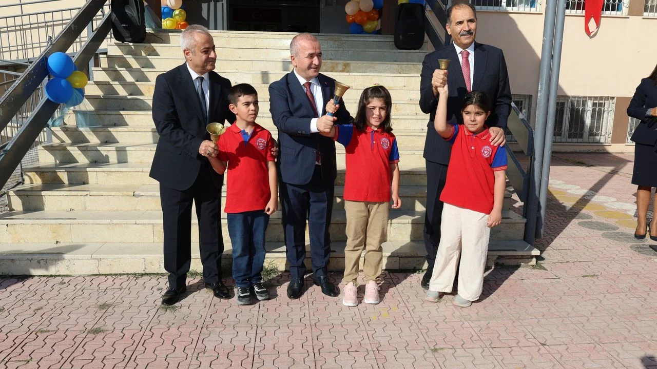 Elazığ’da Yeni Eğitim Yılı Başladı: İlk Ders Zili Heyecanı