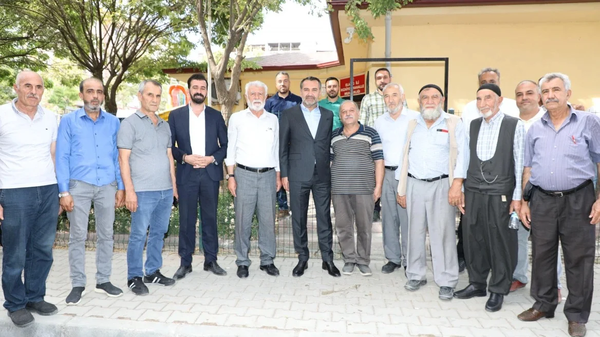 Başkan Şerifoğulları, Rızaiye Mahallesi’nde Vatandaşlarla Bir Araya Geldi