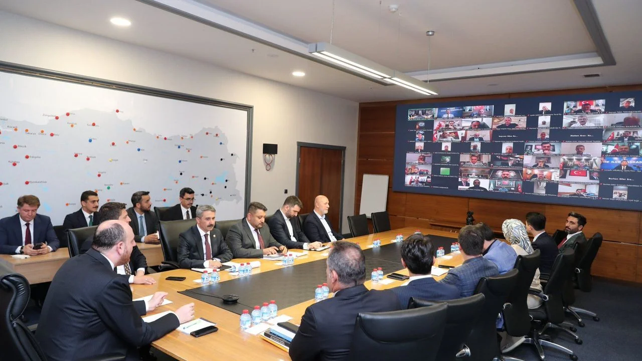 AK Parti’den 81 İlde Eş Zamanlı Strateji Toplantısı: Yeni Yol Haritası Belirlendi