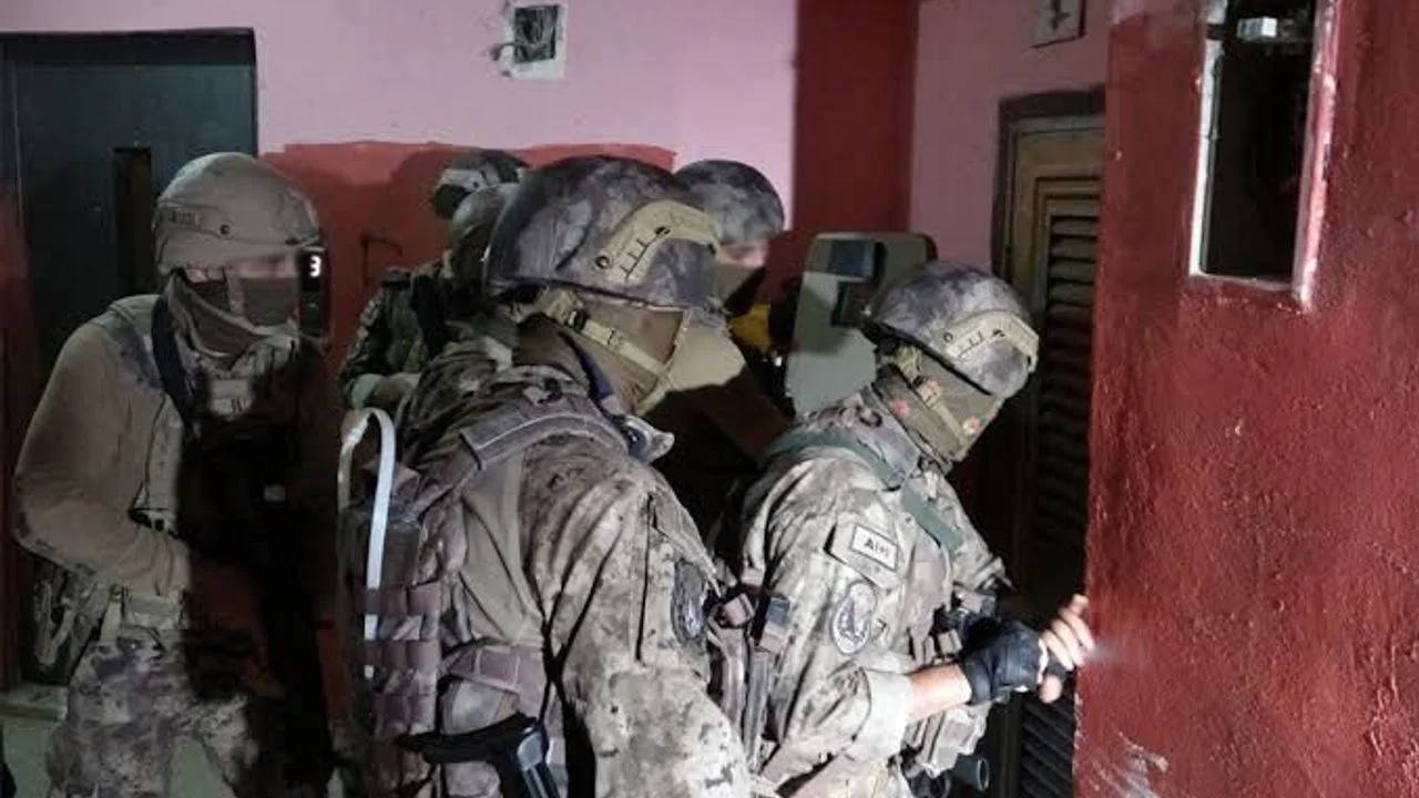 DEAŞ’a Büyük Darbe: 30 İlde Eş Zamanlı Operasyonla 119 Gözaltı