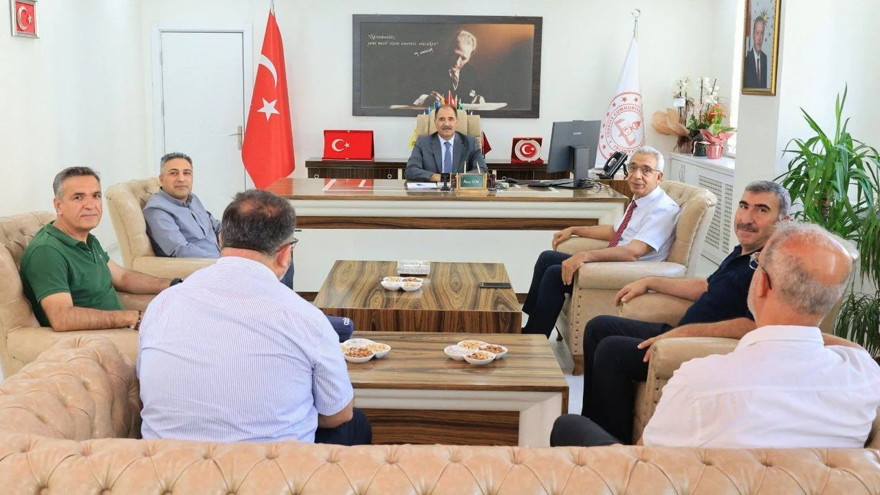 Elazığ İl Millî Eğitim Müdürü Aziz Gün’e Yoğun Destek Ziyareti