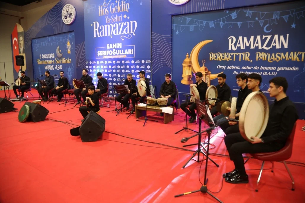 Ramazan Etkinlikleri’nde Dar’ül Hazen Tasavvuf Topluluğu Sahne Aldı