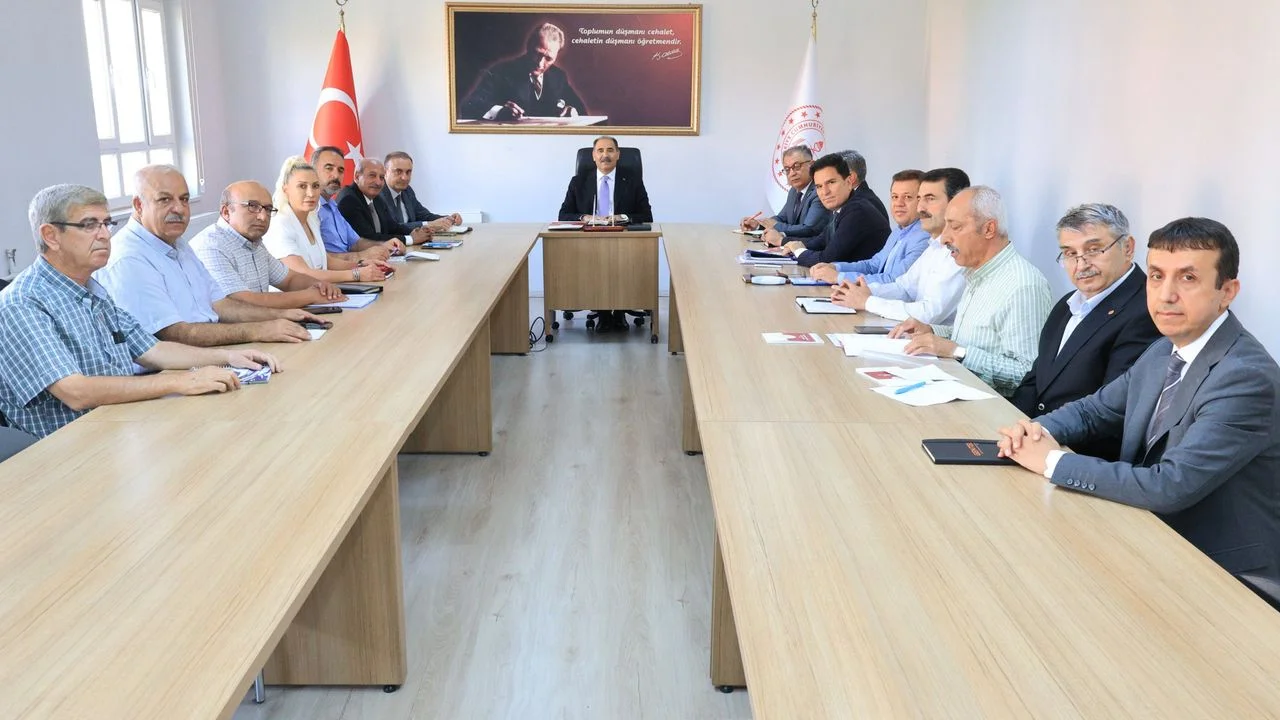 Elazığ’da Eğitimde Yeni Dönem Hazırlıkları: Müdür Aziz Gün’den Kritik Talimatlar