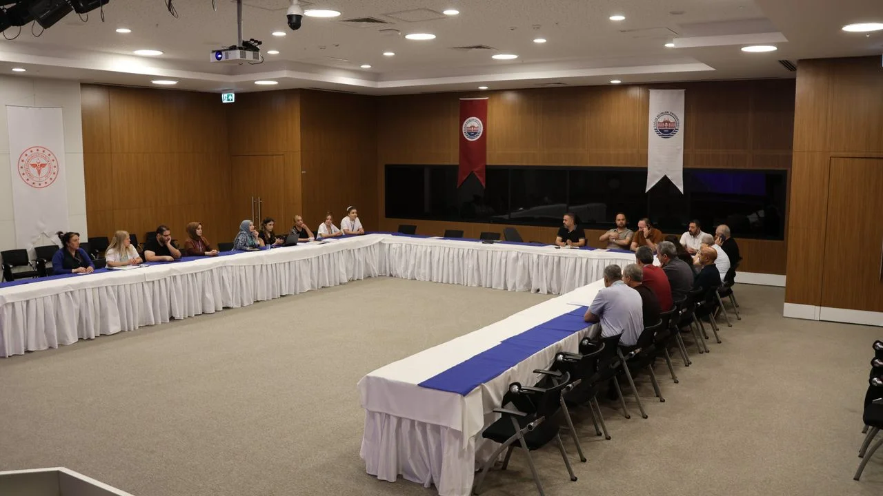 Fethi Sekin Şehir Hastanesi’nde Çalışan Odaklı Dönüşüm: Memnuniyet Toplantıları Sürüyor