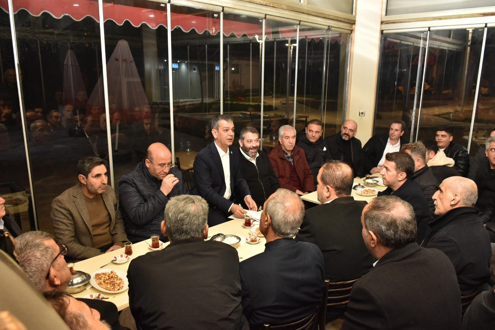 Milletvekili Keleş, İftar Sonrası Vatandaşlarla Çay Sohbetinde Buluştu