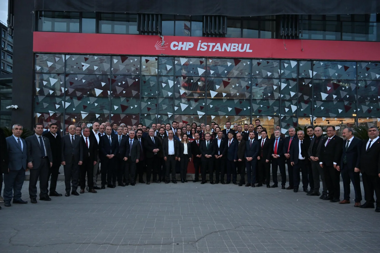 CHP’den 81 İlde Eşzamanlı Basın Açıklaması