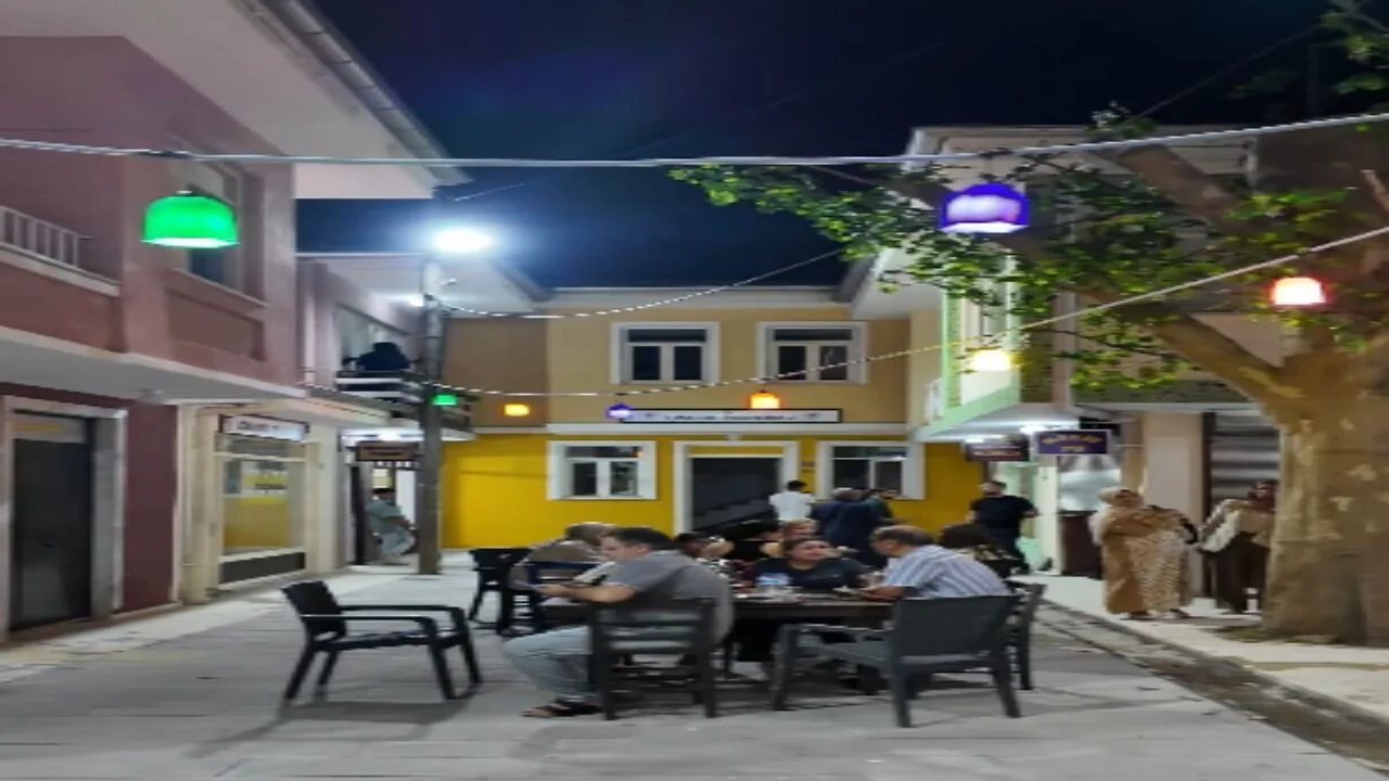 Elazığ’da Geçmişe Yolculuk: Başkan Şerifoğulları Seksenler Sokağı’nı Ziyaret Etti