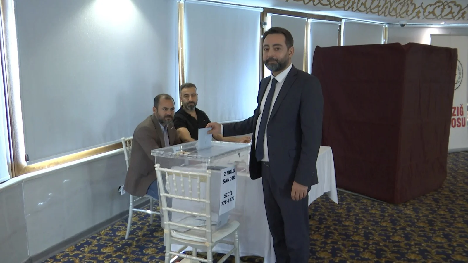 Melih Efe Yeniden Baro Başkanı